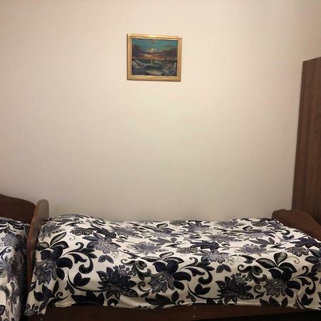 Guest House Nadia Сухумі Екстер'єр фото